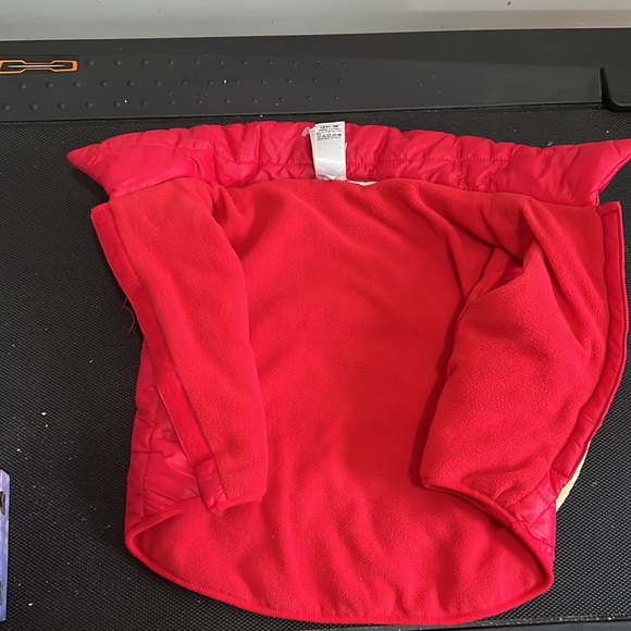 Gap Pet Red Guilted Puffer Jacket Size XL/XXL - Picture 4 of 11
